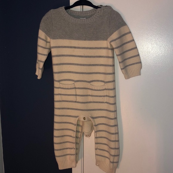 Baby Gap Absolutely ADORABLE cozy knit onesie - Picture 1 of 7